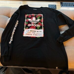 Adidas youth XL skateboarding long sleeved tee shirt the brand with the 3 stripe